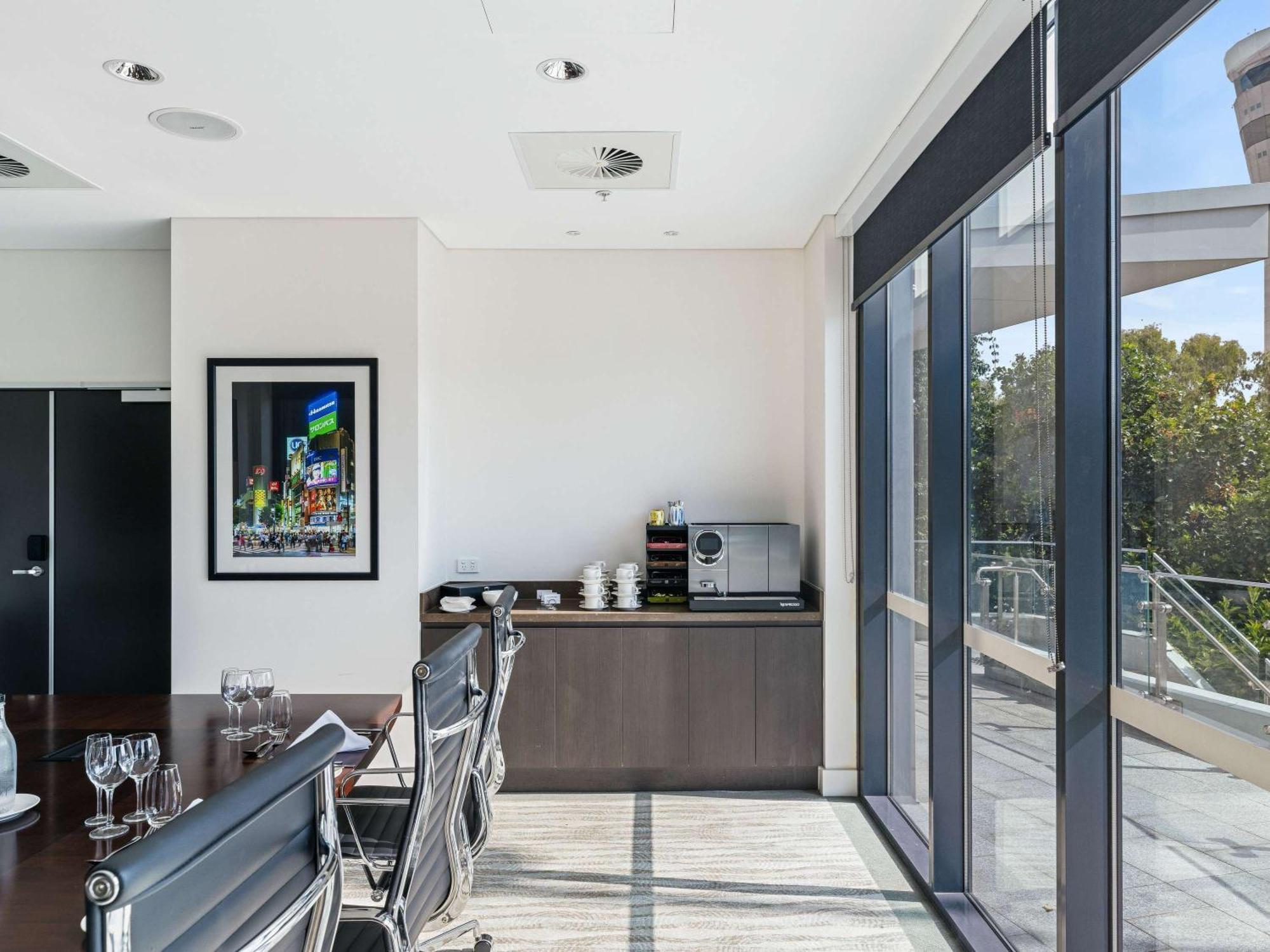 מלון Pullman Brisbane Airport מראה חיצוני תמונה The 10th floor boardroom at the new building