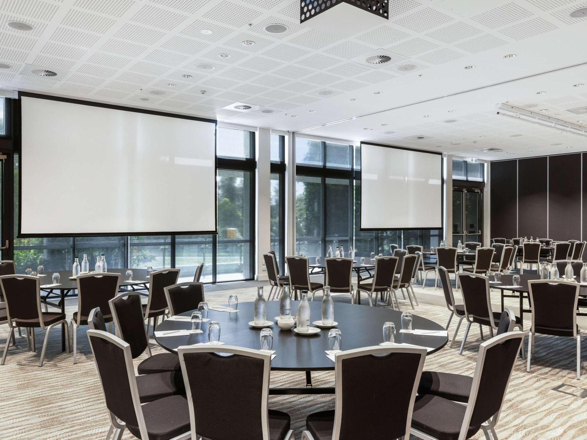 מלון Pullman Brisbane Airport מראה חיצוני תמונה The Auditorium